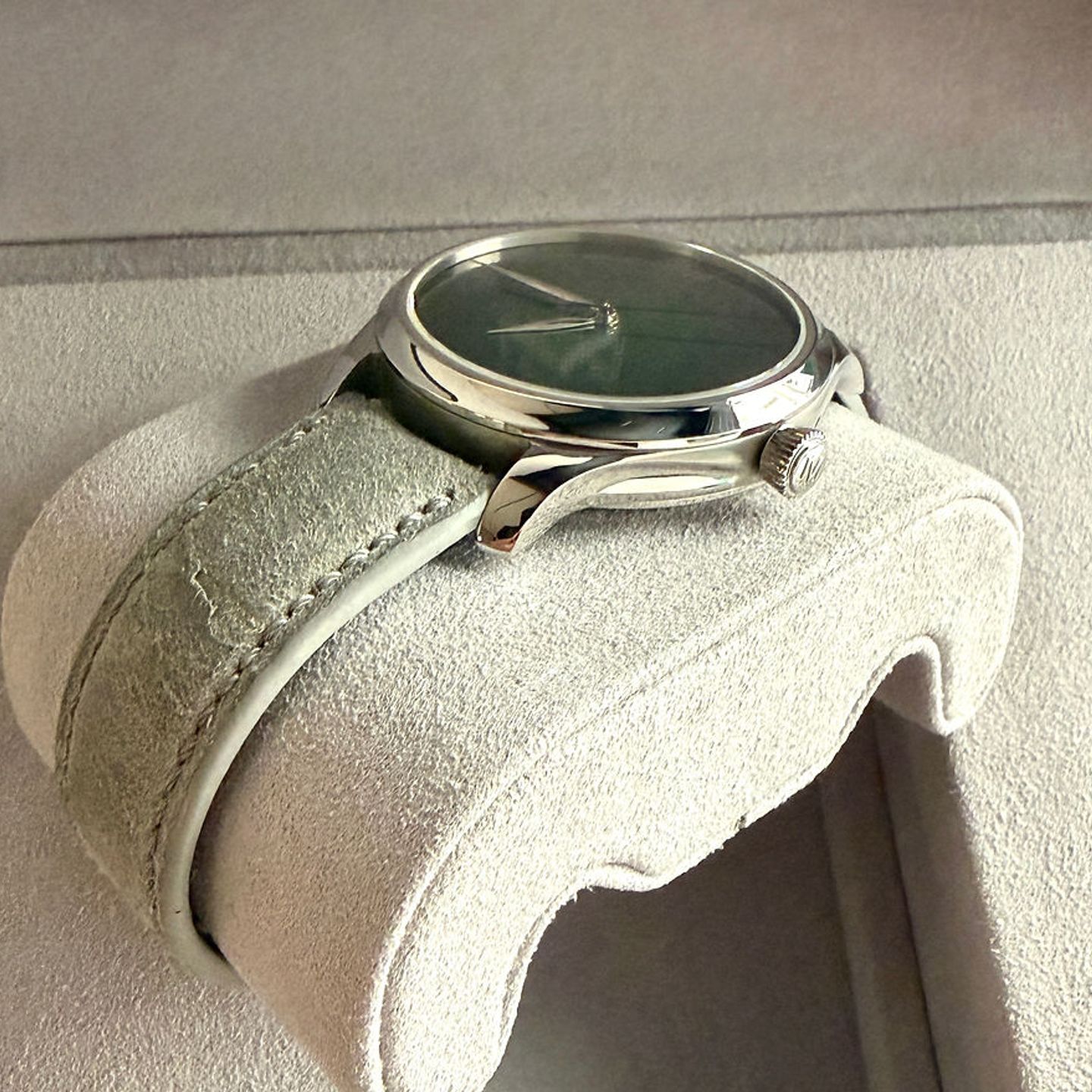H. Moser & Cie. Endeavour 1200-1233 - (4/7)