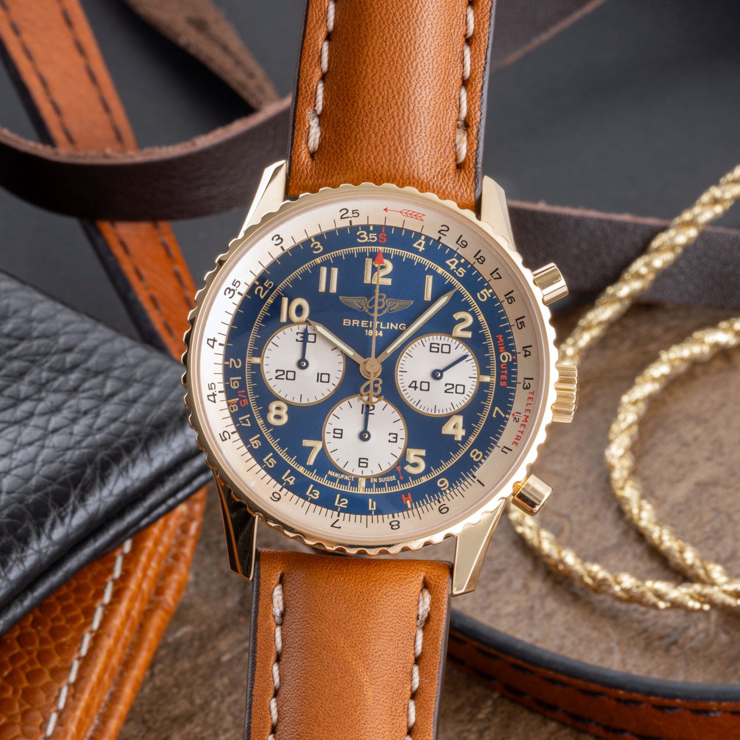 Breitling Navitimer K30021 (1993) - 38 mm Yellow Gold case (3/8)