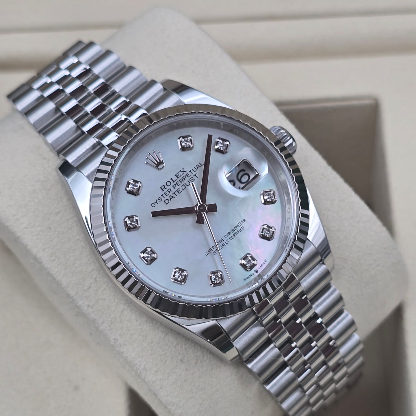Rolex Datejust 36 126234 (2026) - Pearl dial 36 mm Steel case (3/8)