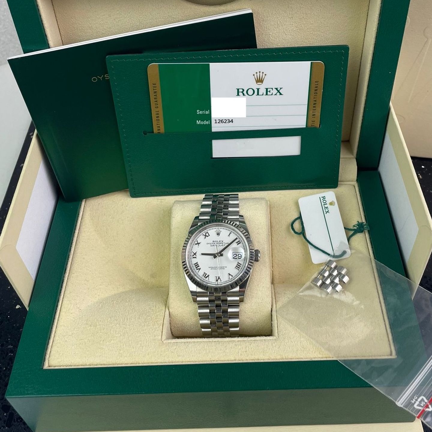 Rolex Datejust 36 126234 (2019) - Wit wijzerplaat 36mm Staal (1/1)