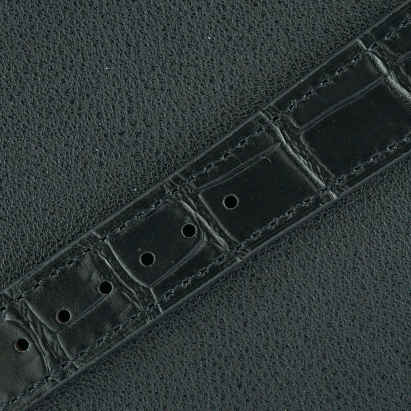 Omega De Ville 4831.50.31 (2007) - Black dial 37 mm Steel case (7/8)