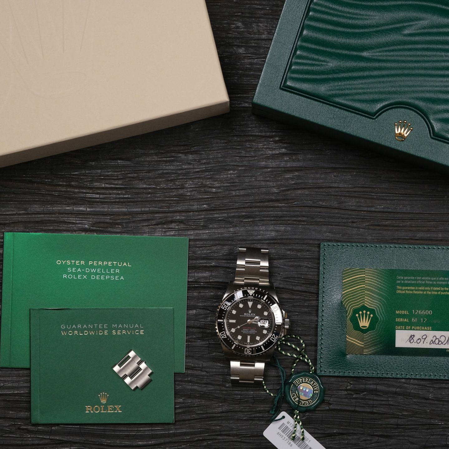 Rolex Sea-Dweller 126600 - (2/8)