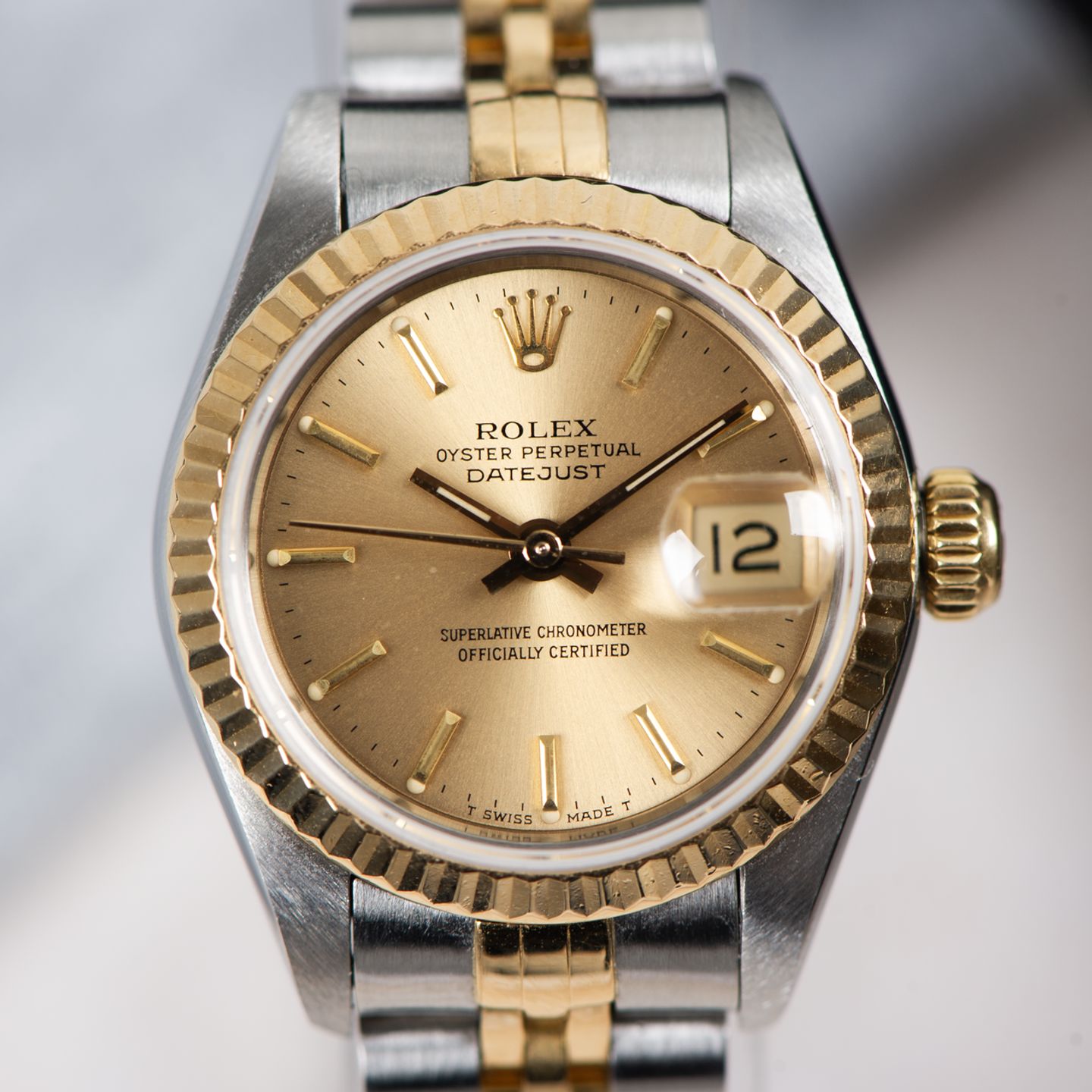 Rolex Lady-Datejust 69173 (1995) - Champagne wijzerplaat 26mm Goud/Staal (7/8)