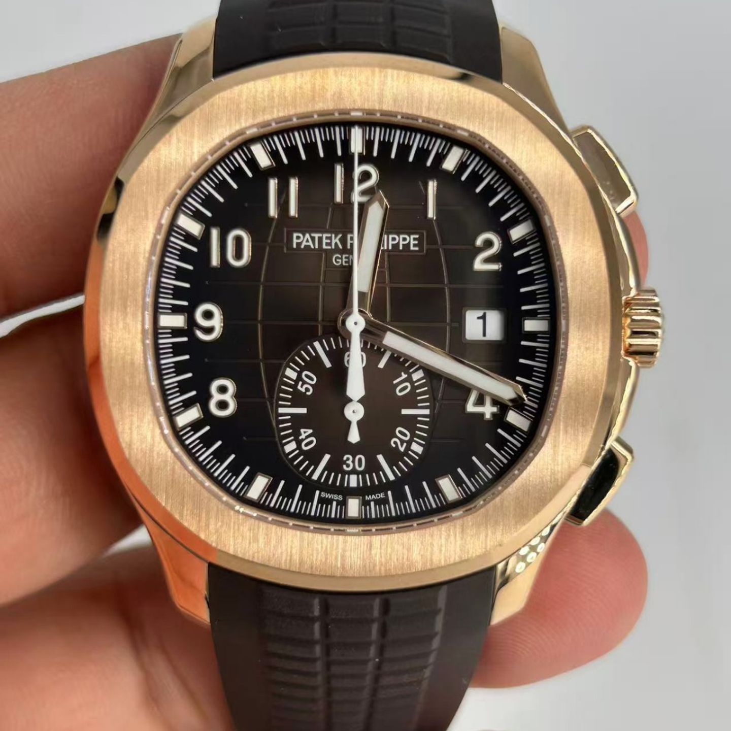 Patek Philippe Aquanaut 5968R-001 (2024) - Brown dial 42 mm Rose Gold case (8/8)