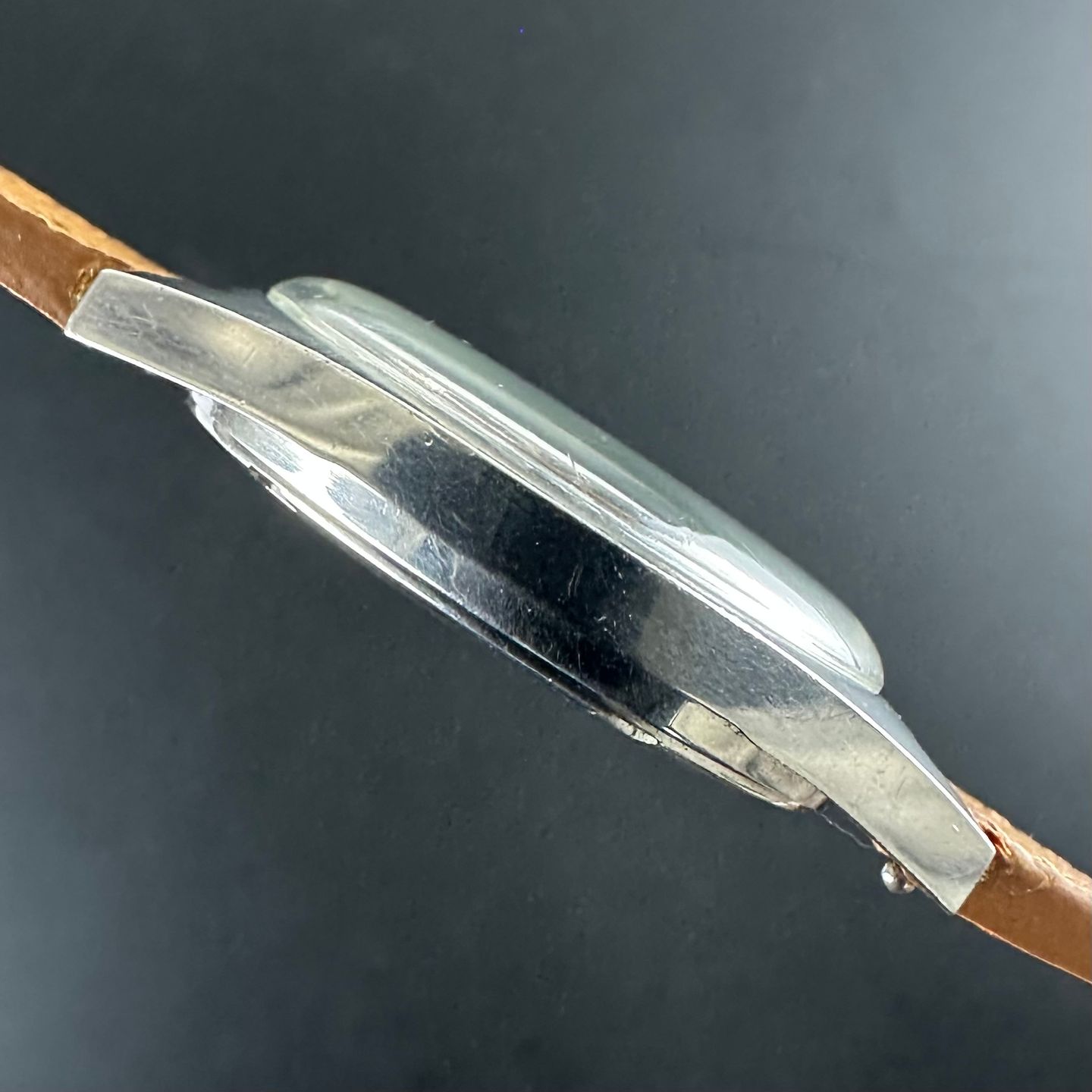 Omega Genève 136.041 - (6/8)