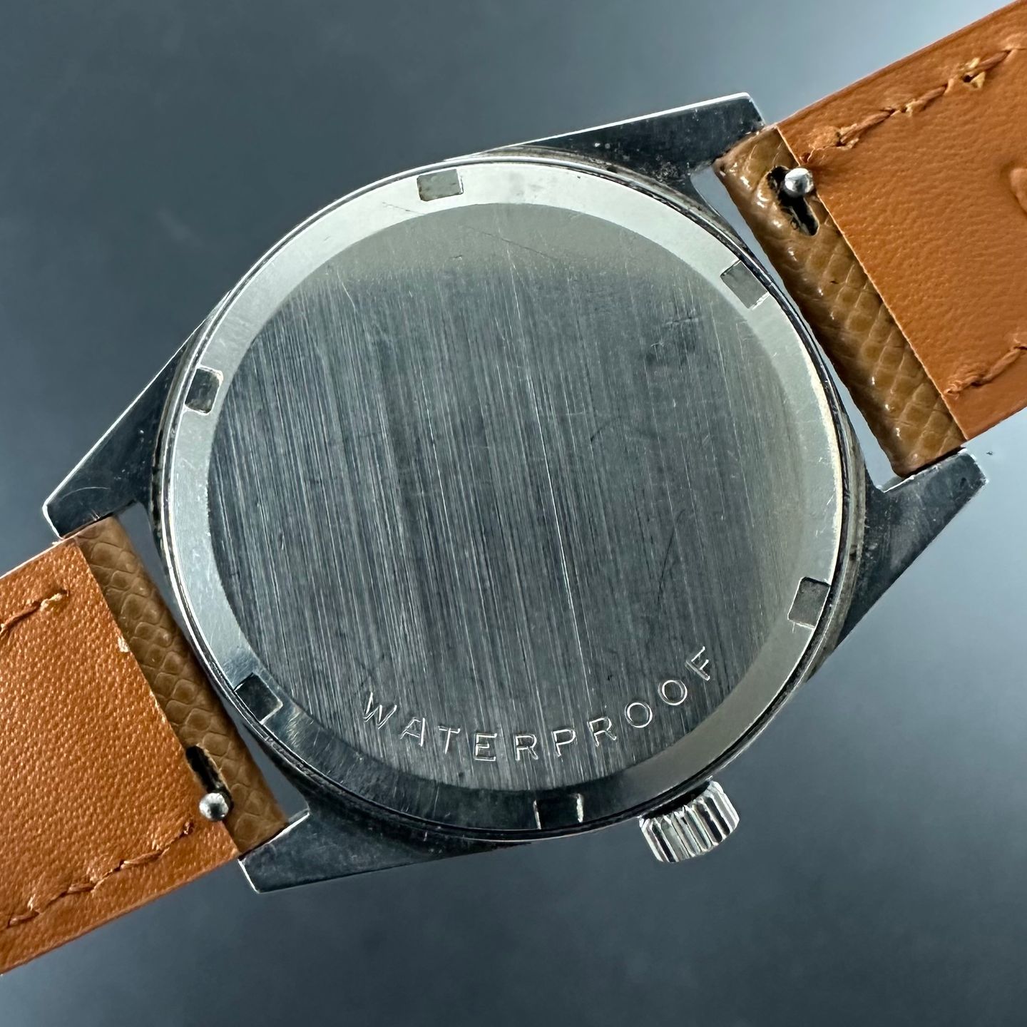 Omega Genève 136.041 - (3/8)