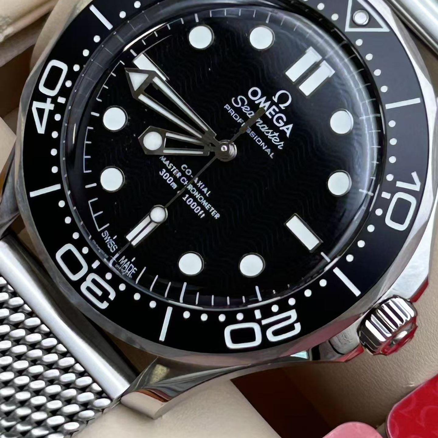 Omega Seamaster Diver 300 M 210.30.42.20.01.010 (2025) - Zwart wijzerplaat 42mm Staal (7/8)