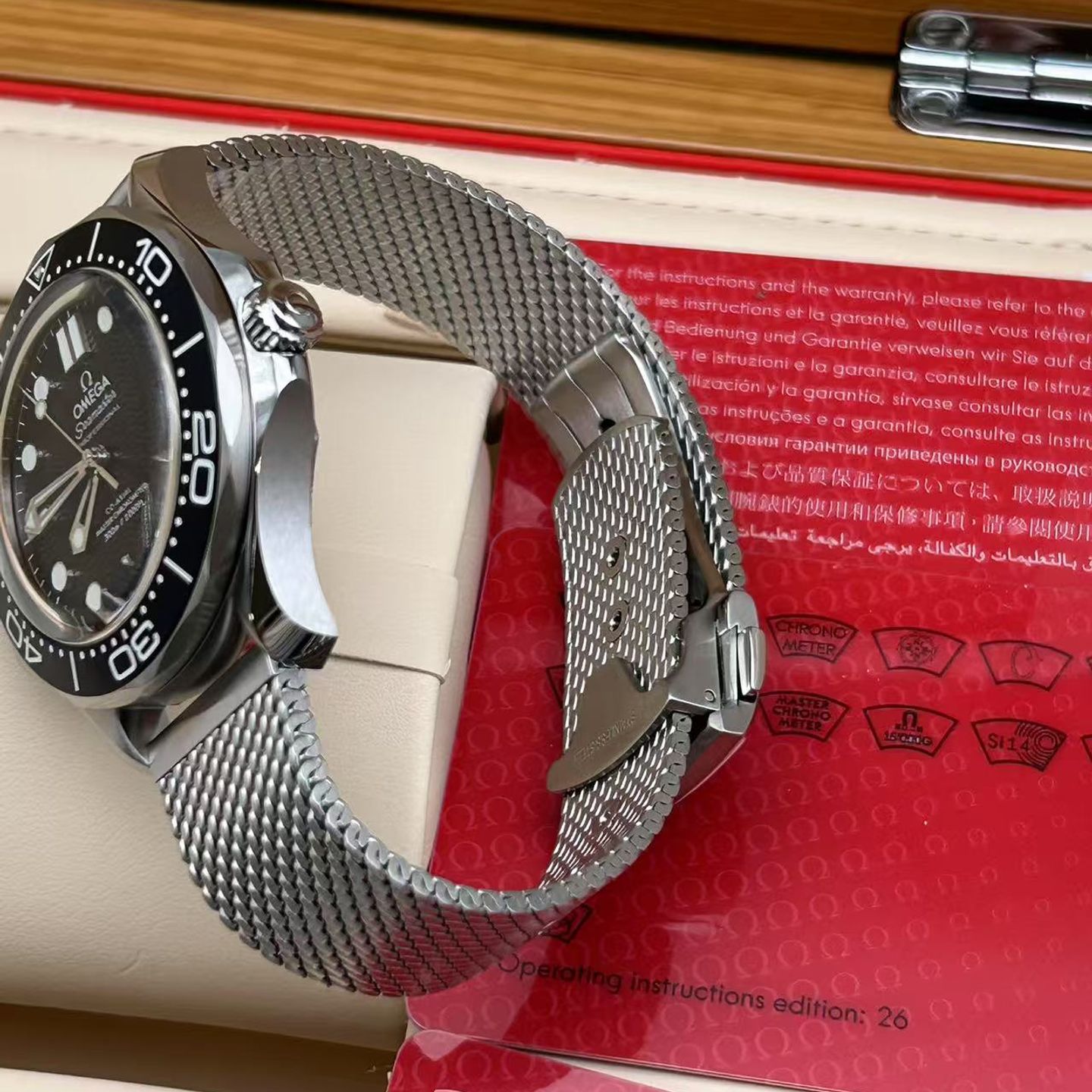 Omega Seamaster Diver 300 M 210.30.42.20.01.010 (2025) - Zwart wijzerplaat 42mm Staal (5/8)