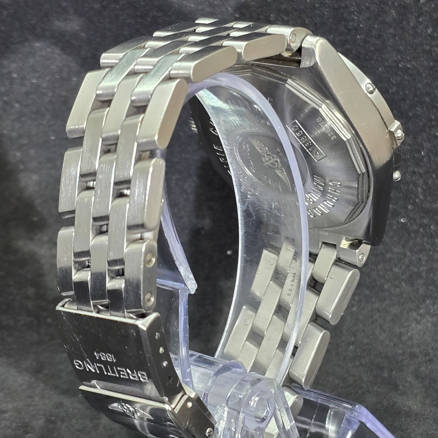 Breitling Blackbird A13350 (2000) - Black dial 40 mm Steel case (3/8)