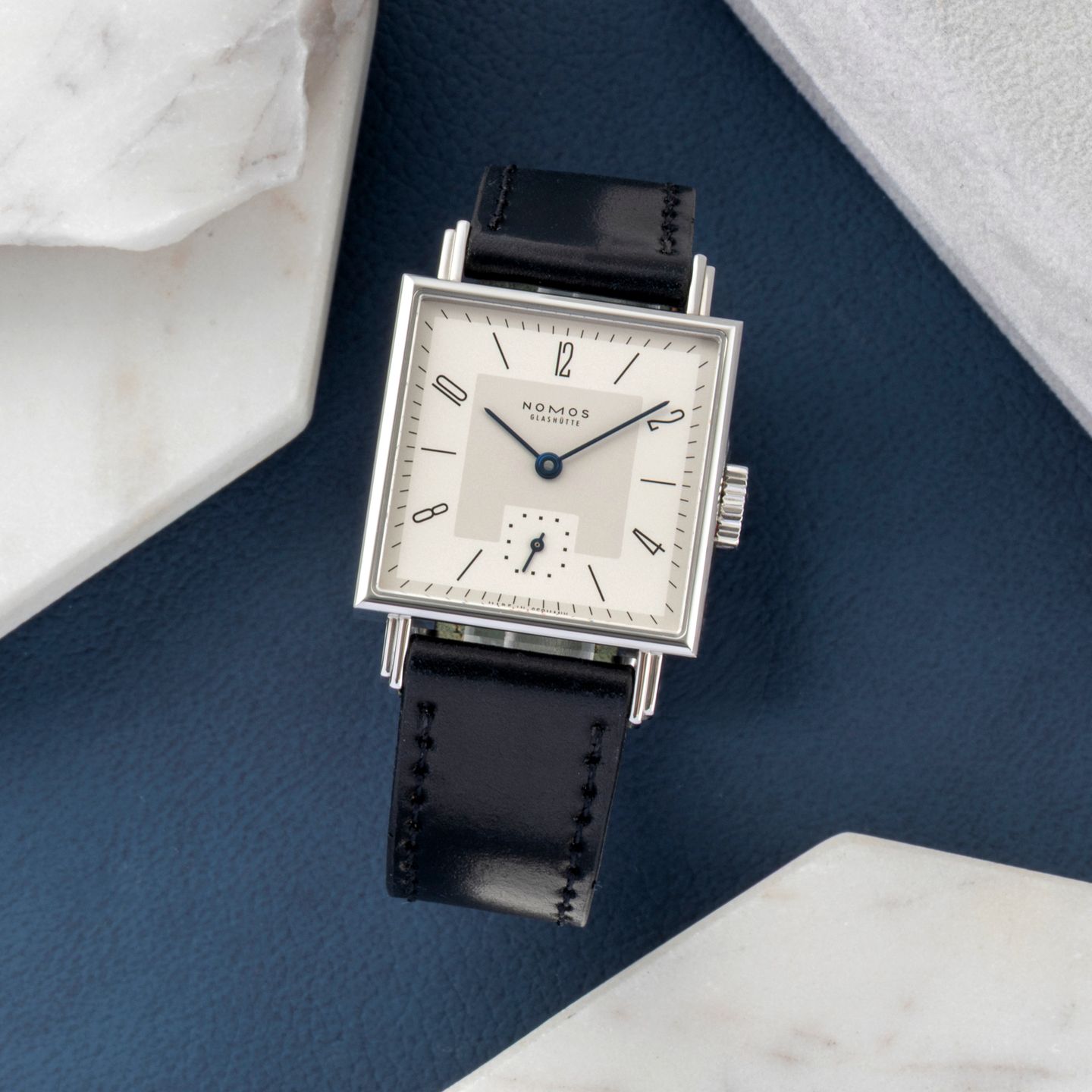 NOMOS Tetra 408 - (1/8)