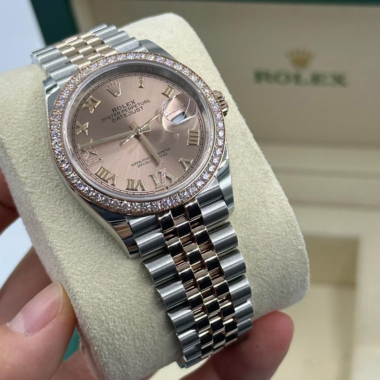 Rolex Datejust 126281RBR (2026) - 44mm Goud/Staal (3/10)