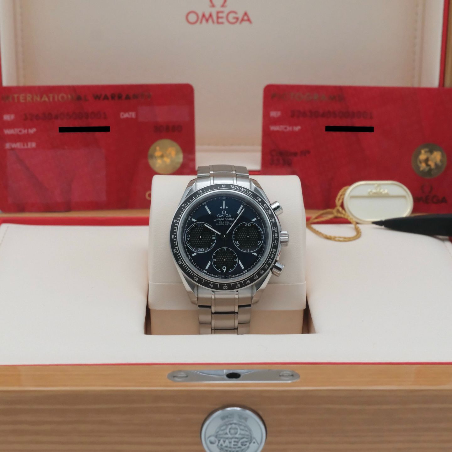 Omega Speedmaster Racing 326.30.40.50.03.001 - (3/8)