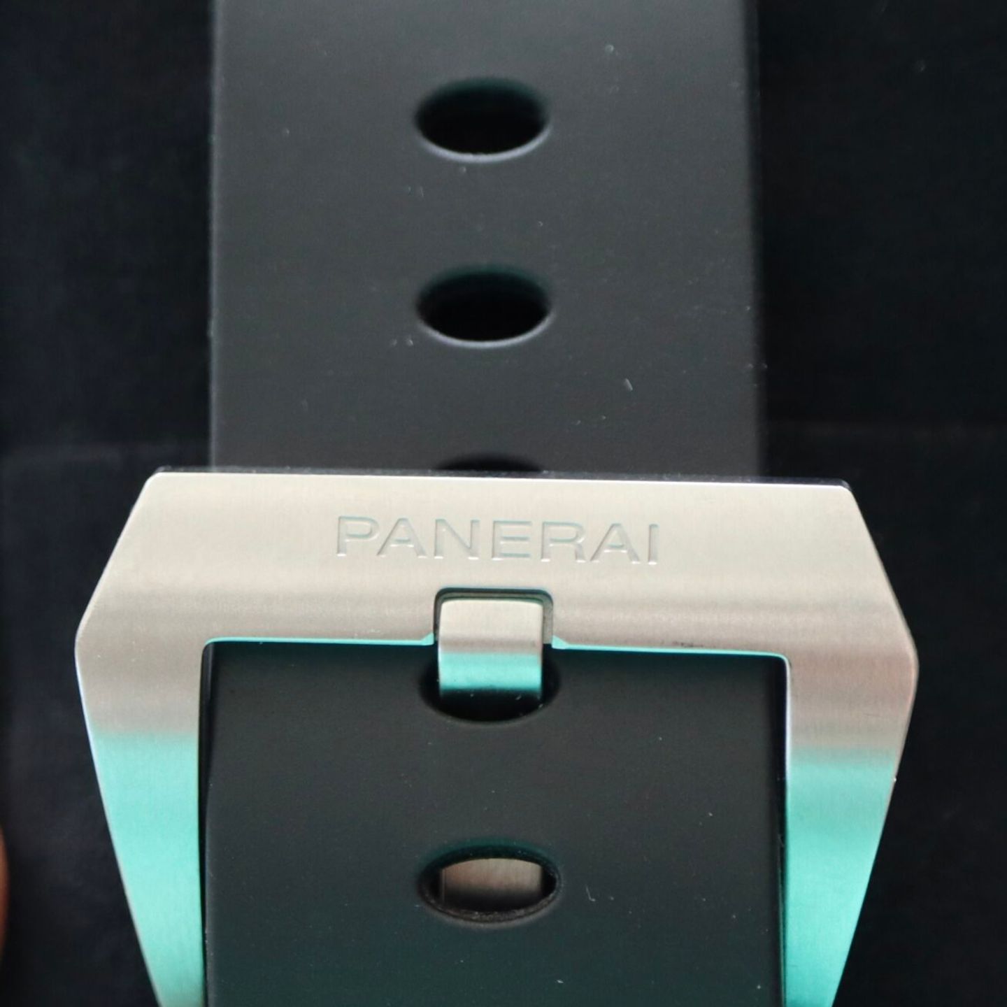 Panerai Luminor Base Logo PAM01086 (2022) - Zwart wijzerplaat 44mm Staal (5/5)