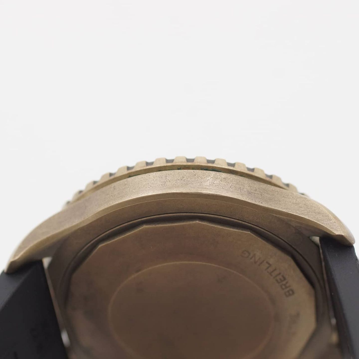 Breitling Superocean 42 N17365 (2023) - Green dial 42 mm Bronze case (5/8)