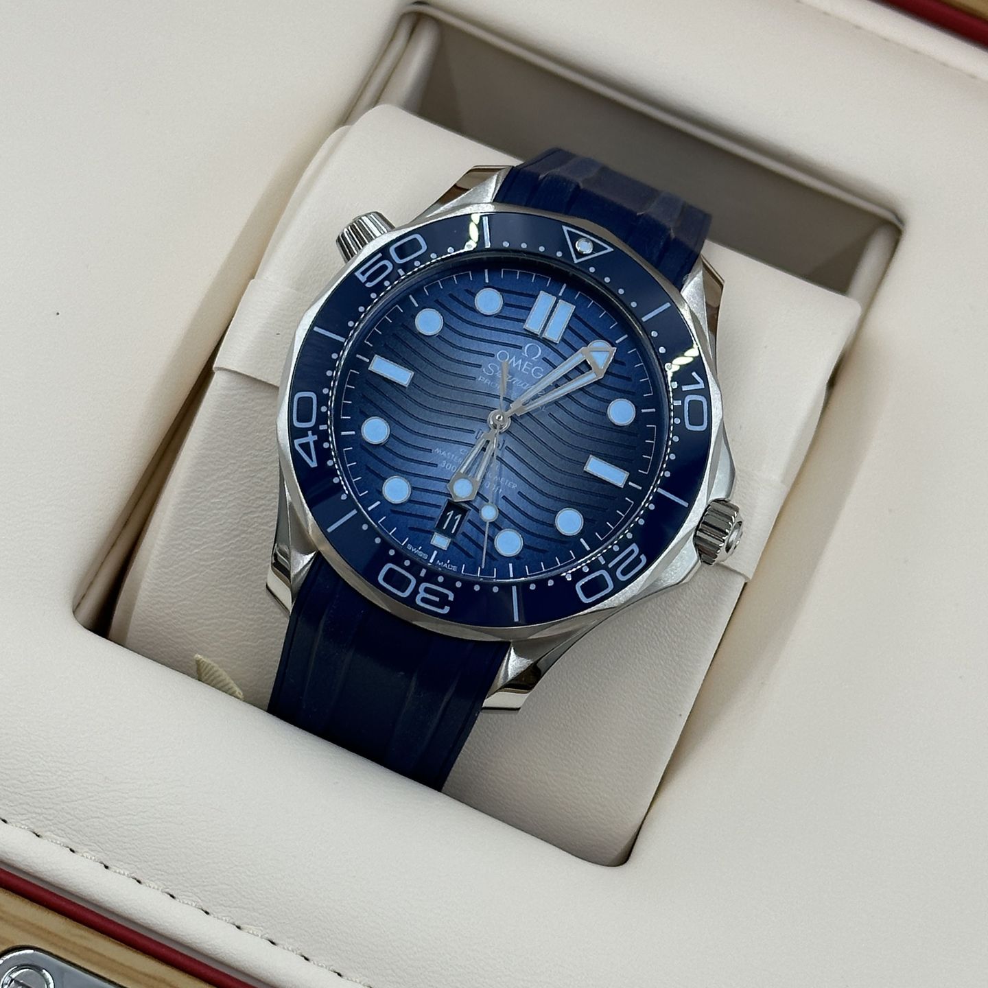 Omega Seamaster Diver 300 M 210.32.42.20.03.002 - (1/8)