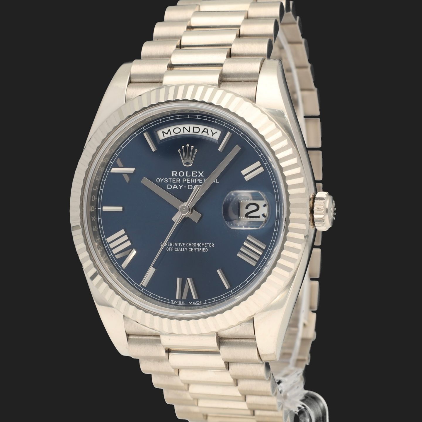 Rolex Day-Date 40 228239 (2019) - Blue dial 40 mm White Gold case (1/8)