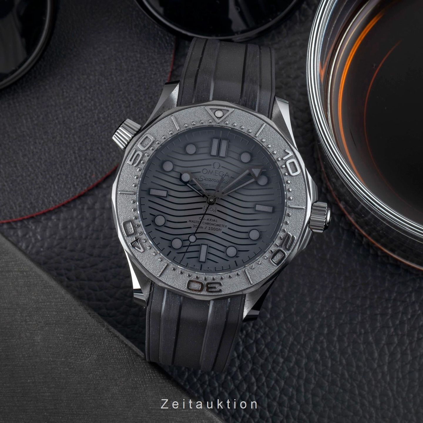 Omega Seamaster Diver 300 M 210.92.44.20.01.003 (Onbekend (willekeurig serienummer)) - Zwart wijzerplaat 44mm Keramiek (3/8)