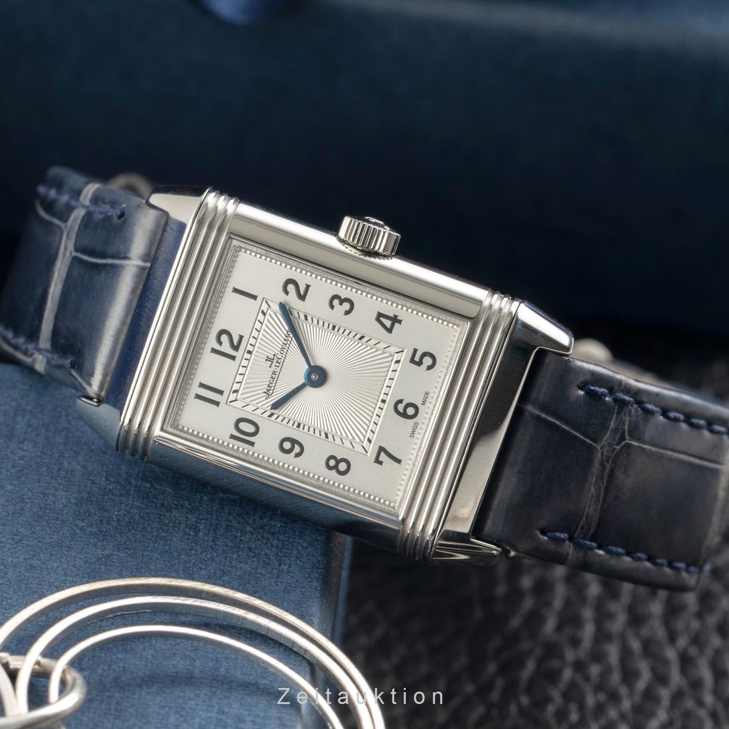 Jaeger-LeCoultre Reverso Classic Small Duetto Q2668432 - (2/8)