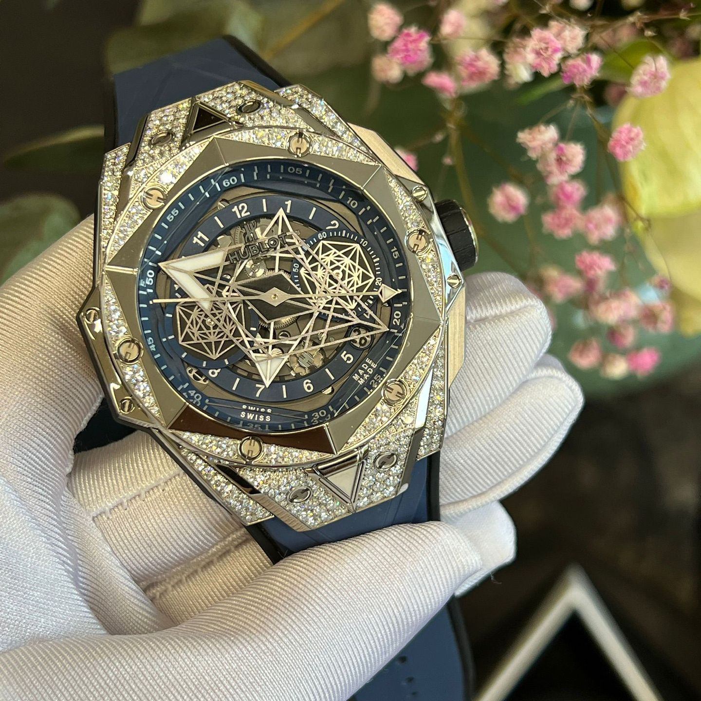 Hublot Big Bang Sang Bleu 418.NX.5107.RX.1604.MXM20 (2023) - Blauw wijzerplaat 45mm Titanium (1/8)