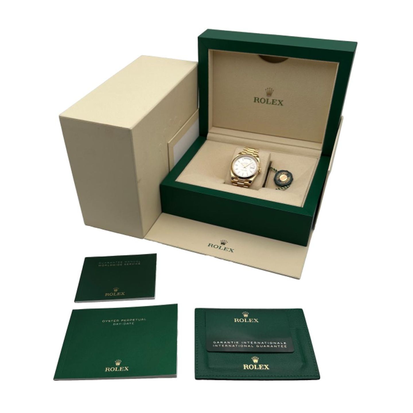Rolex Day-Date 40 228238 (2023) - Silver dial 40 mm Yellow Gold case (5/5)