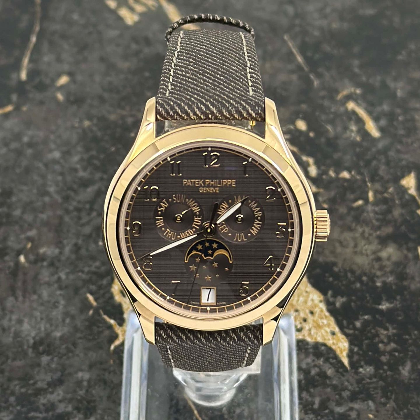 Patek Philippe Complications 4946R-001 - (2/8)
