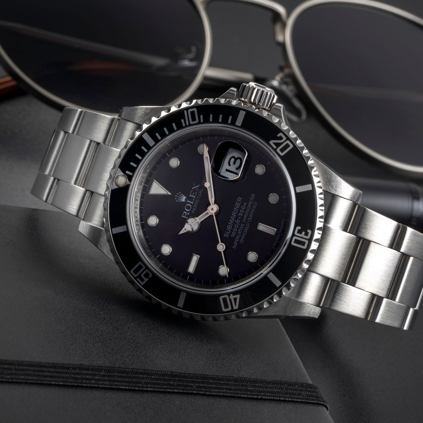 Rolex Submariner Date 16610T (2009) - Zwart wijzerplaat 40mm Staal (2/8)