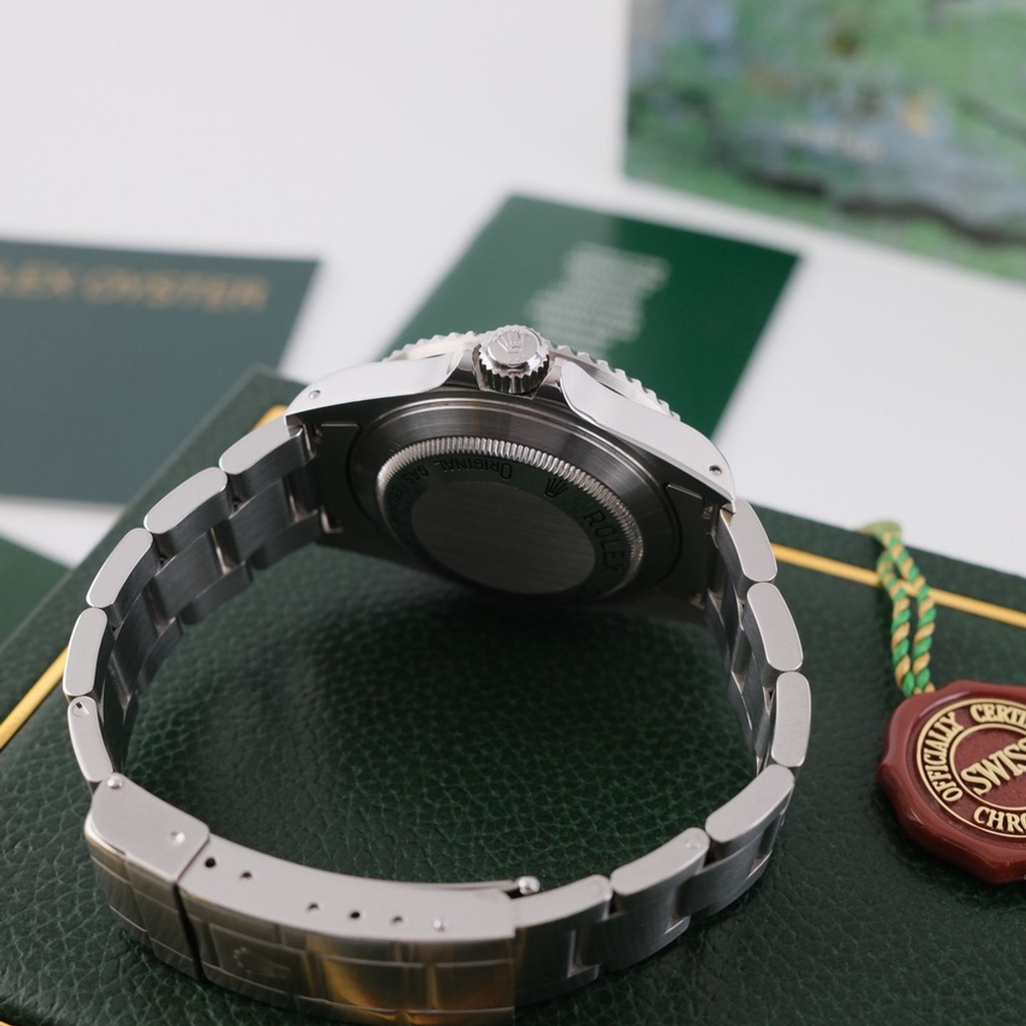 Rolex Sea-Dweller 4000 16600 (2003) - Black dial 40 mm Steel case (6/8)