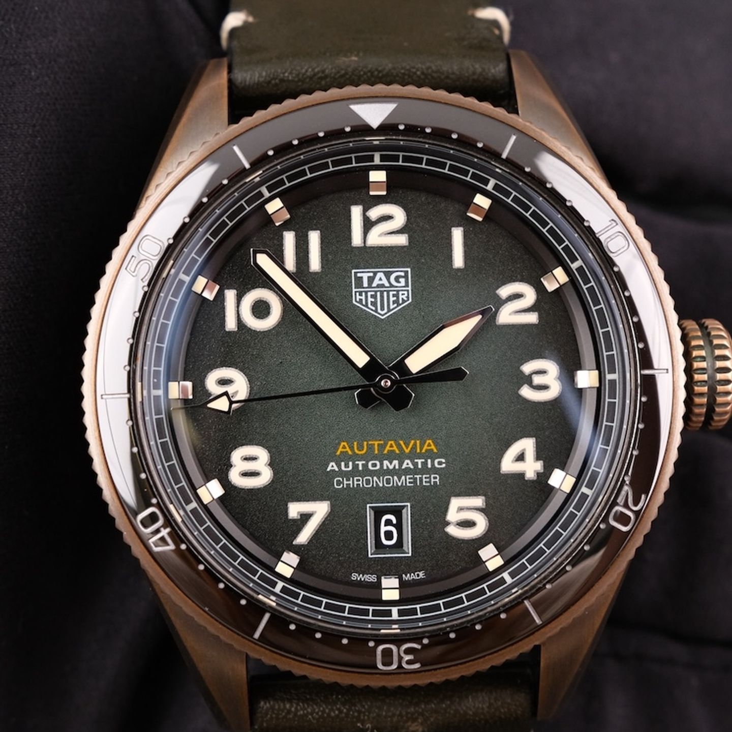 TAG Heuer Autavia WBE5190.FC8268 (2021) - Green dial 42 mm Bronze case (1/8)
