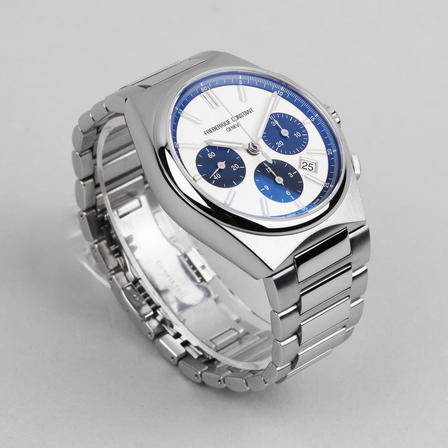 Frederique Constant Highlife FC-391WN4NH6 - (2/7)