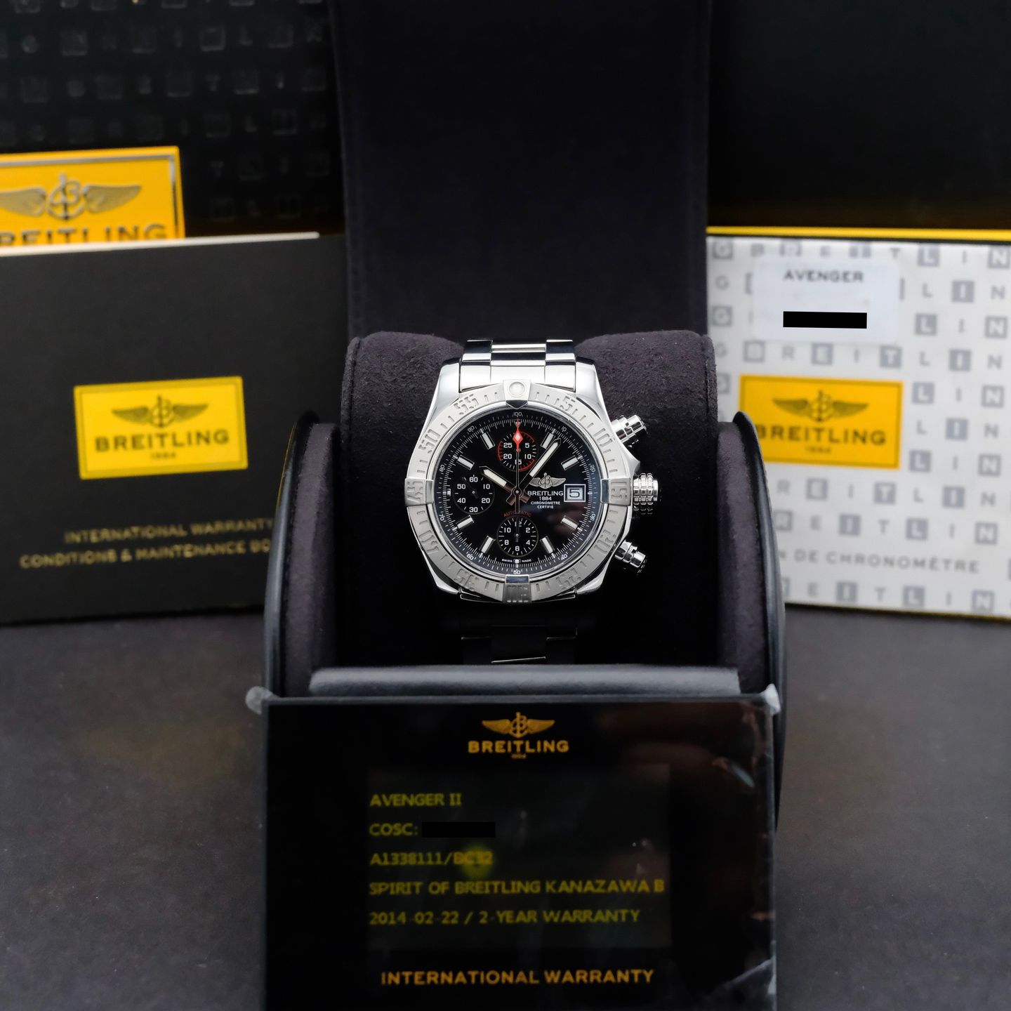 Breitling Avenger II A13381 - (3/8)