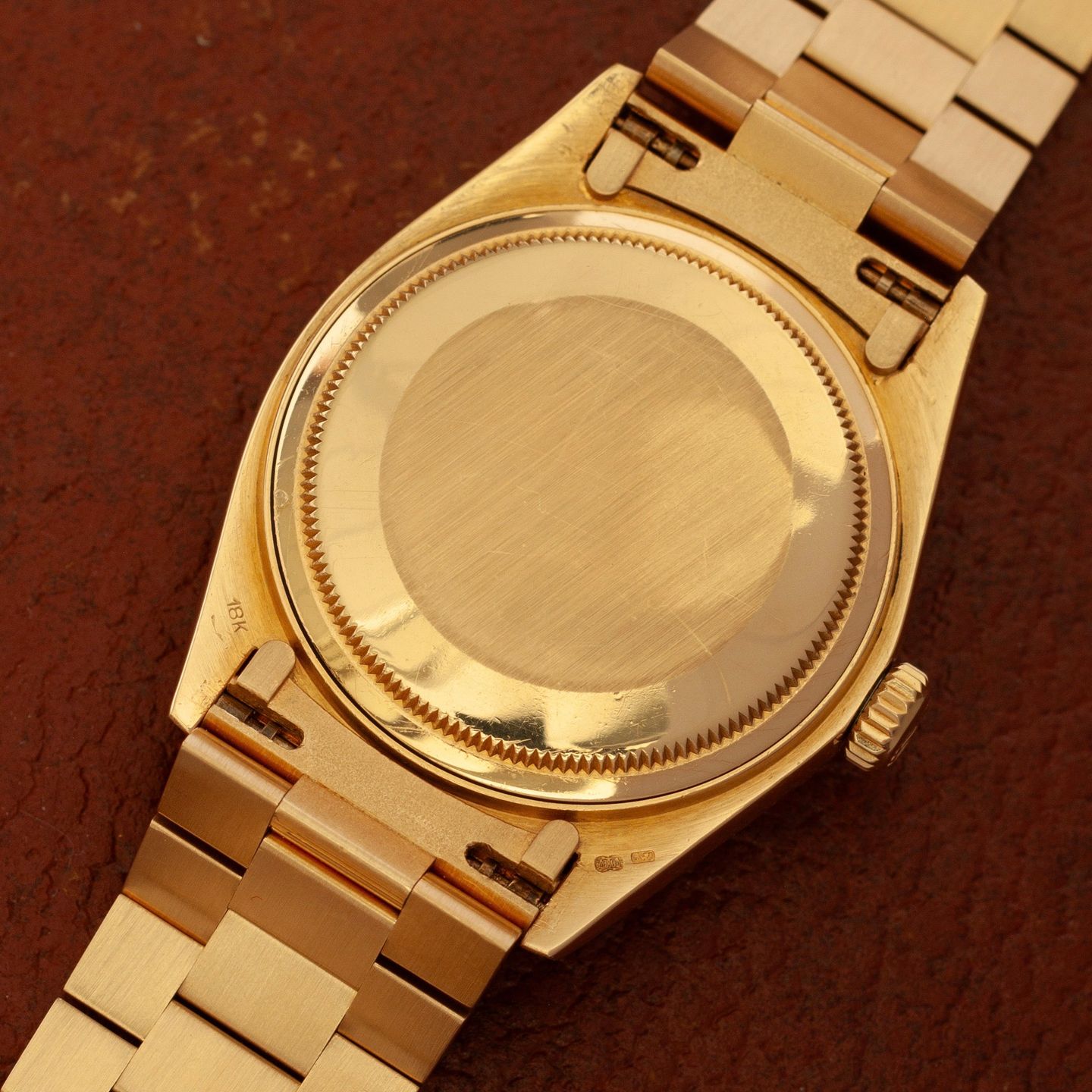 Rolex Day-Date 36 18038 (1981) - Champagne dial 36 mm Yellow Gold case (4/8)