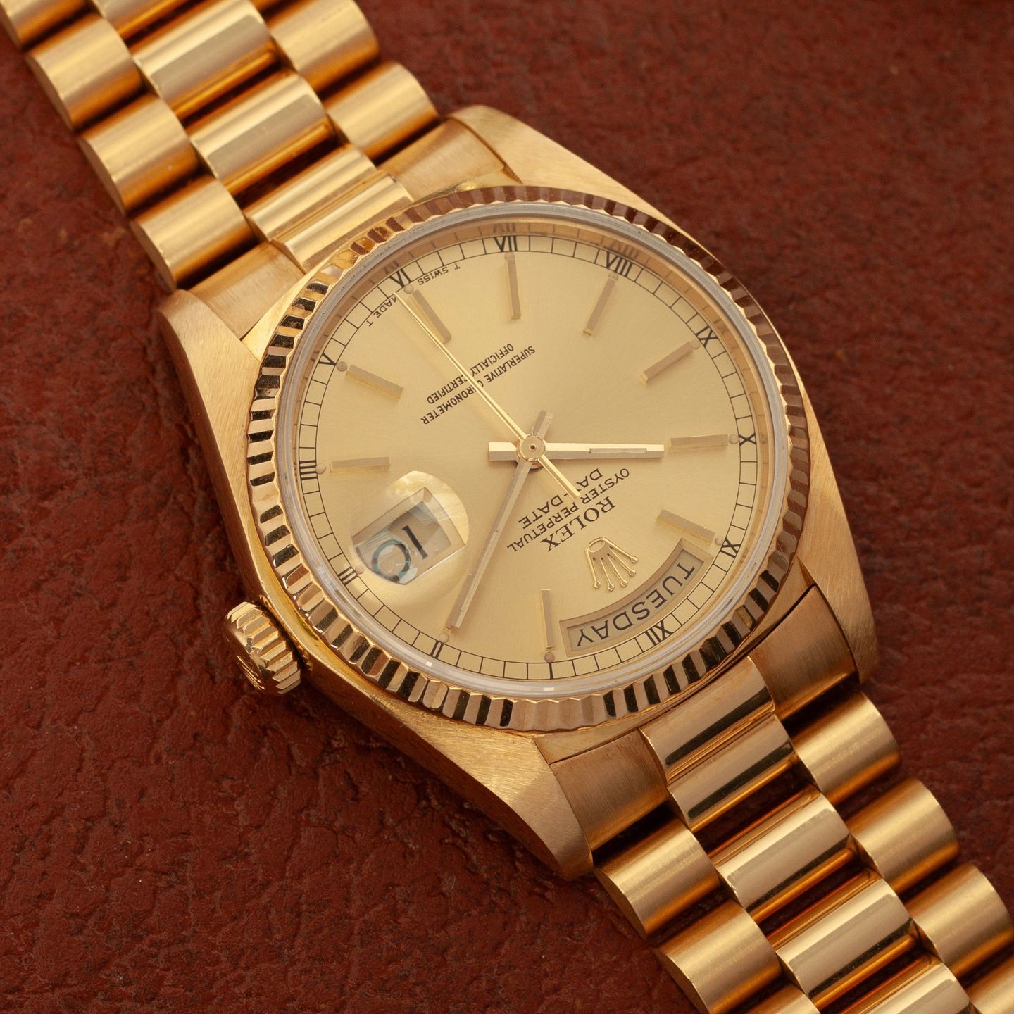 Rolex Day-Date 36 18038 (1981) - Champagne dial 36 mm Yellow Gold case (3/8)