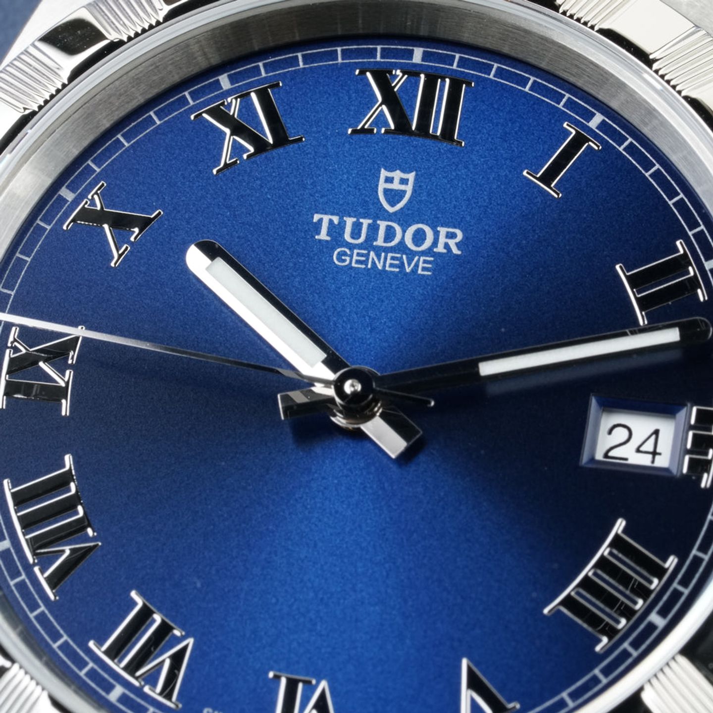 Tudor Royal 28500 (2025) - Blauw wijzerplaat 38mm Staal (3/8)