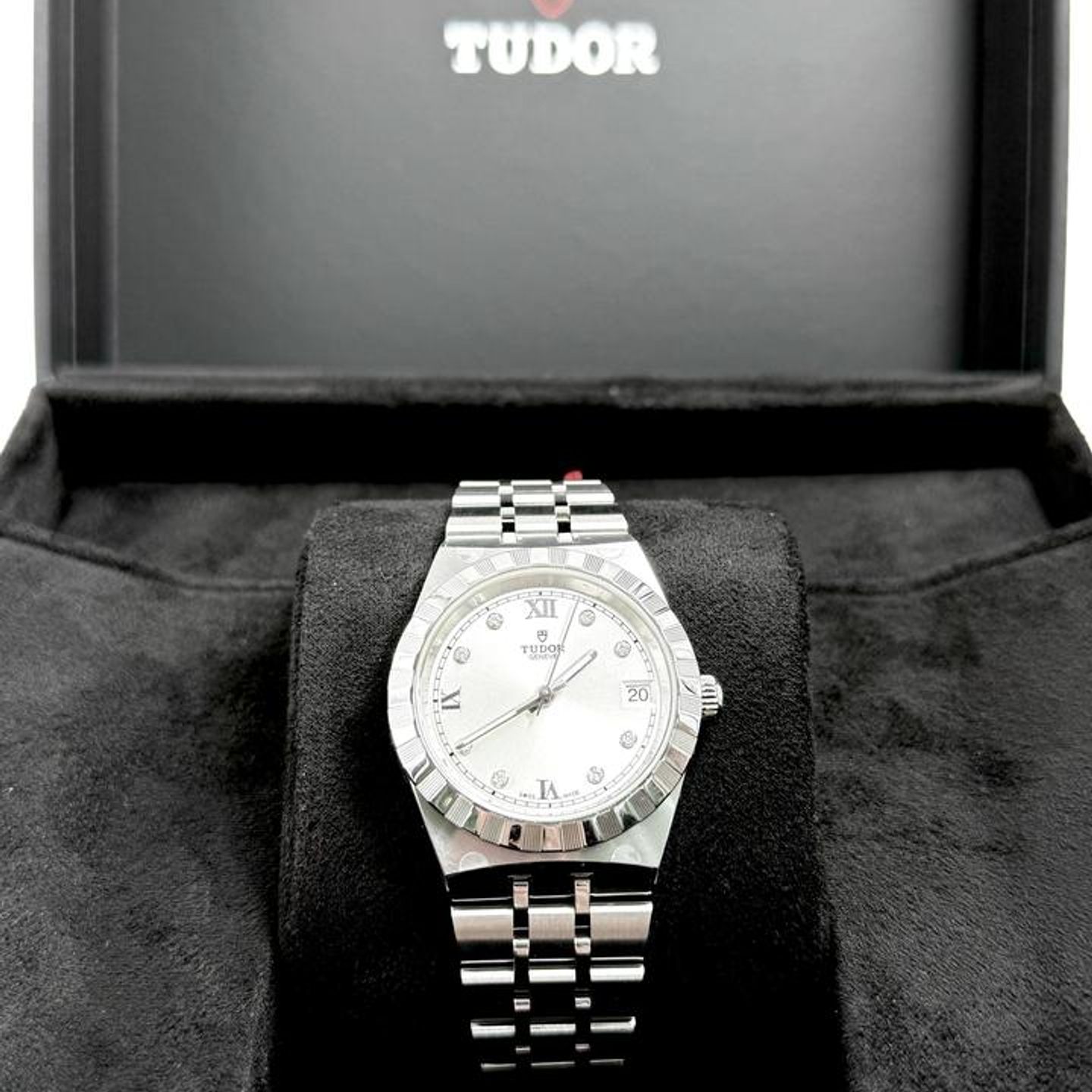 Tudor Royal 28400 (2025) - 34mm Staal (3/10)