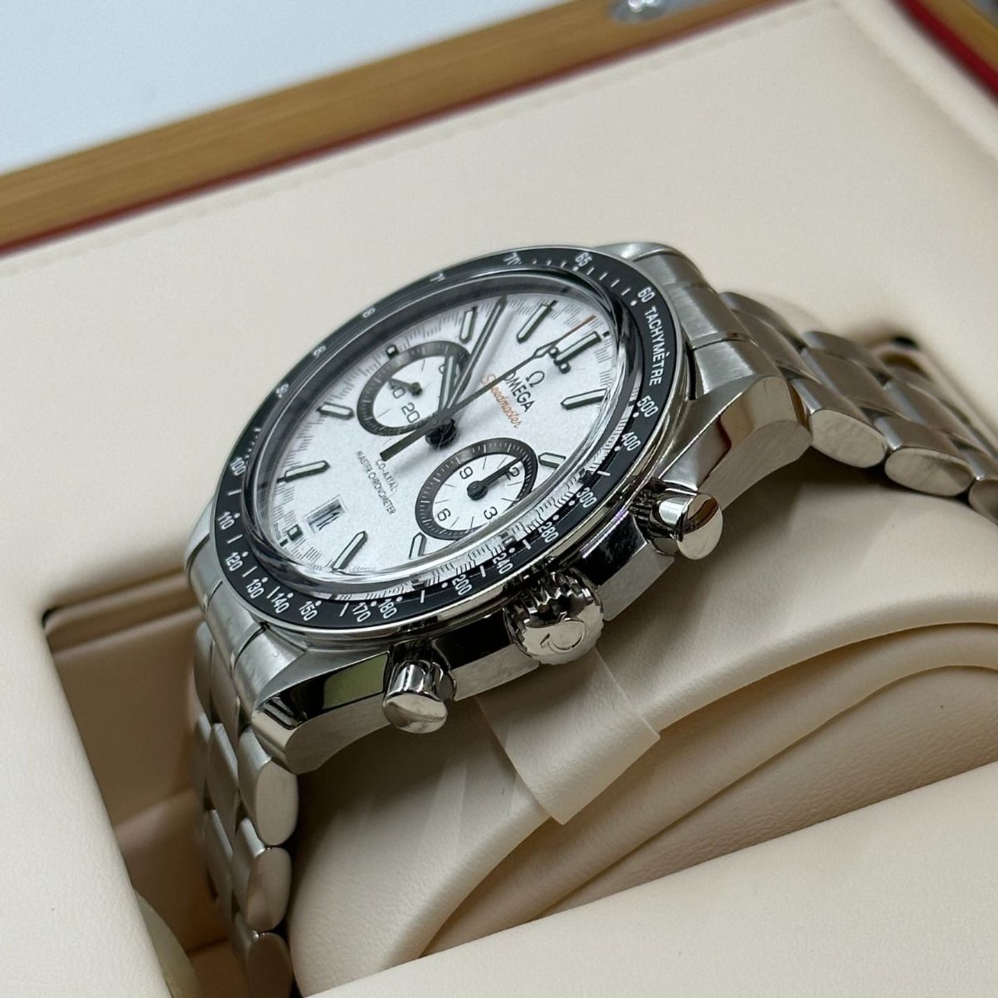 Omega Speedmaster Racing 329.30.44.51.04.001 (2024) - White dial 44 mm Steel case (6/8)