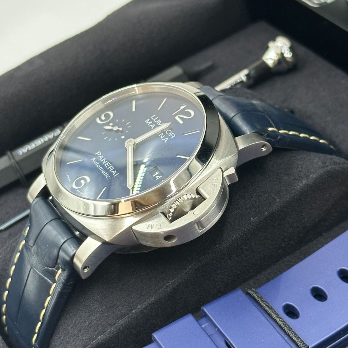 Panerai Luminor Marina PAM01313 (2024) - Blauw wijzerplaat 44mm Staal (5/8)