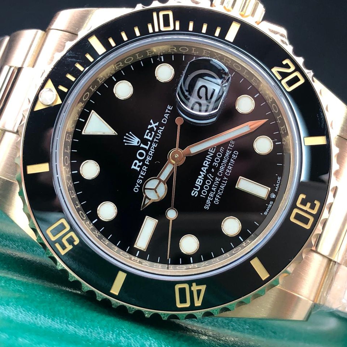 Rolex Submariner Date 126618LN - (9/10)