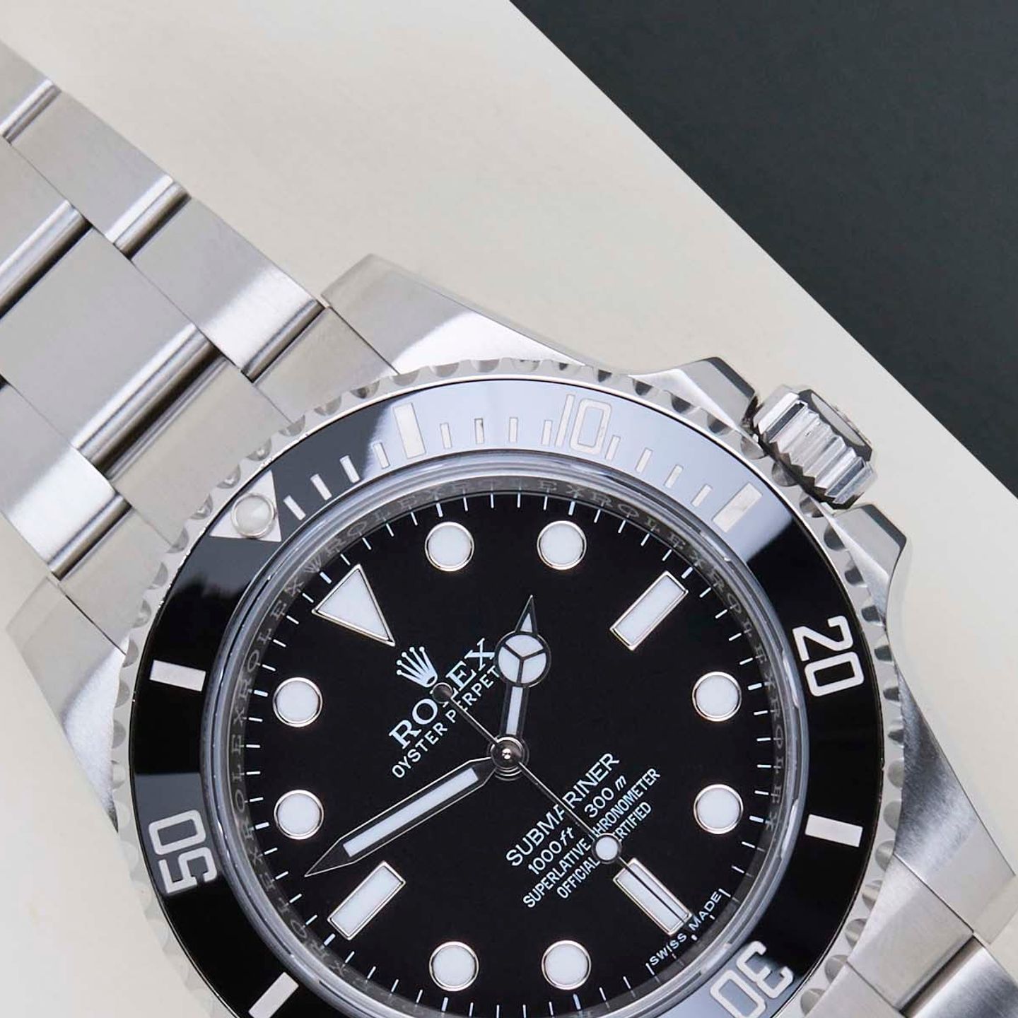 Rolex Submariner No Date 114060 (2017) - Zwart wijzerplaat 40mm Staal (3/8)