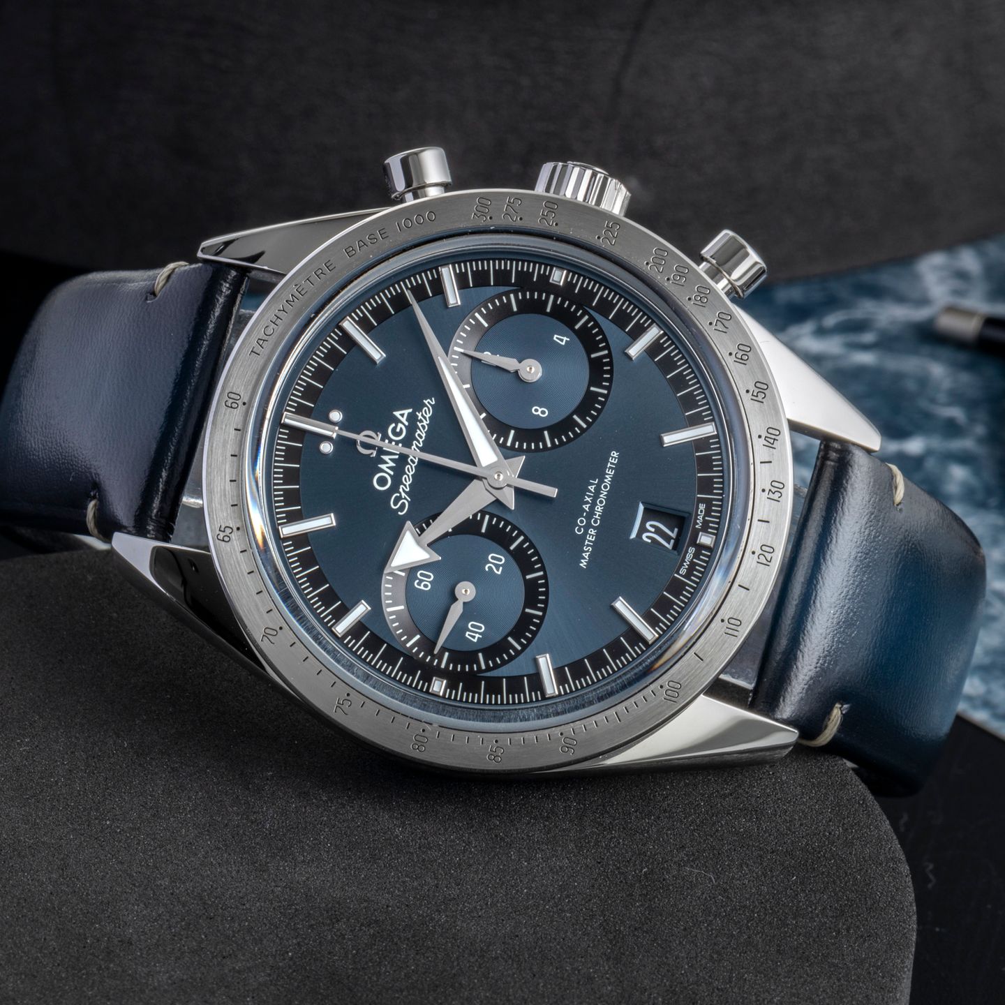 Omega Speedmaster '57 332.12.41.51.03.001 - (2/8)