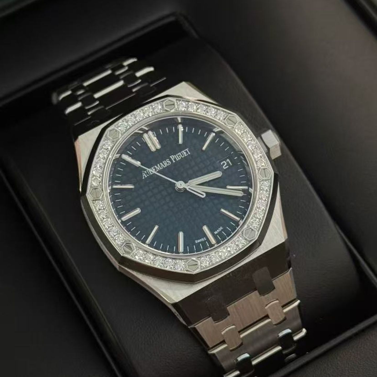 Audemars Piguet Royal Oak Selfwinding 15551ST.ZZ.1356ST.05 - (1/3)