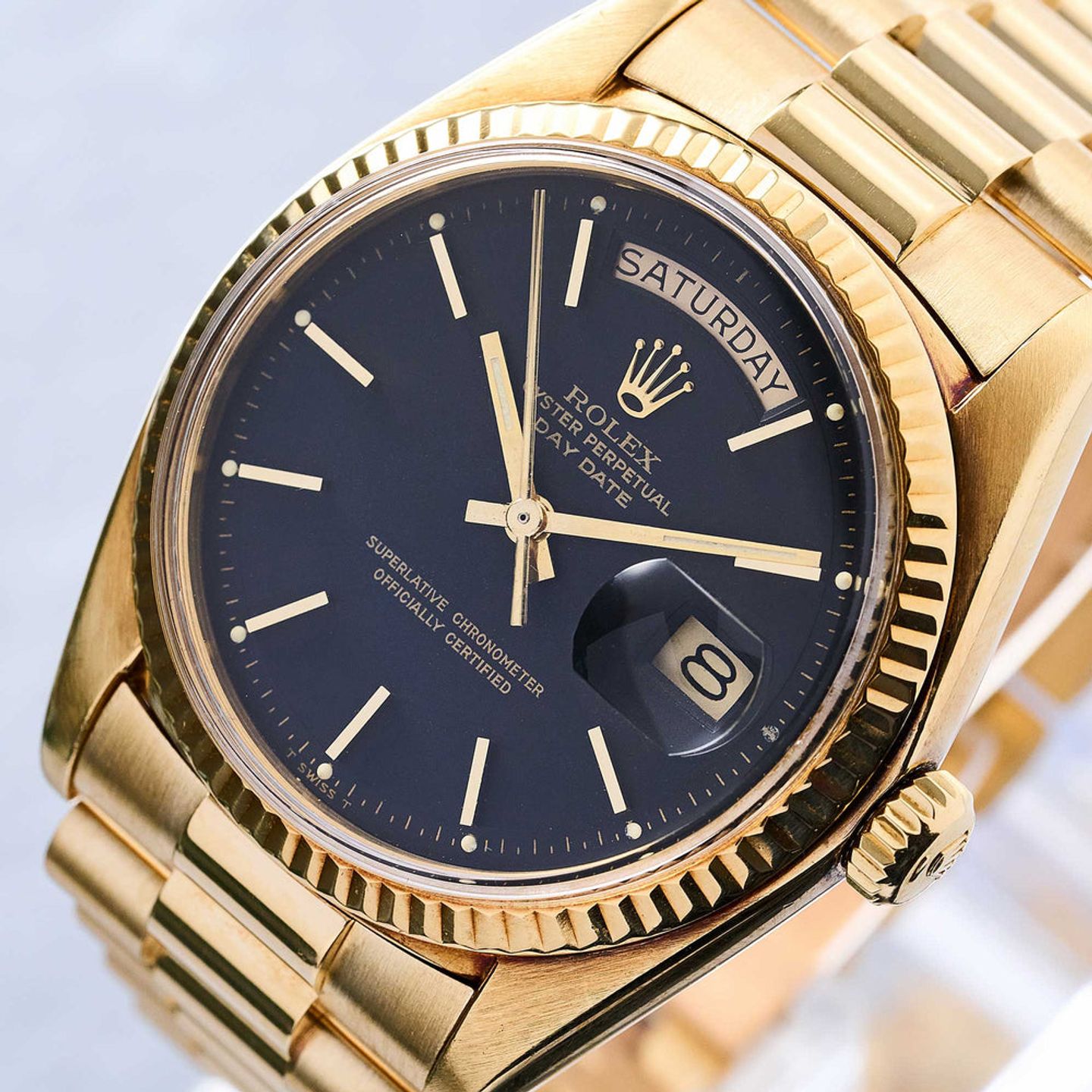 Rolex Day-Date 36 18038 (1974) - Black dial 36 mm Yellow Gold case (2/8)