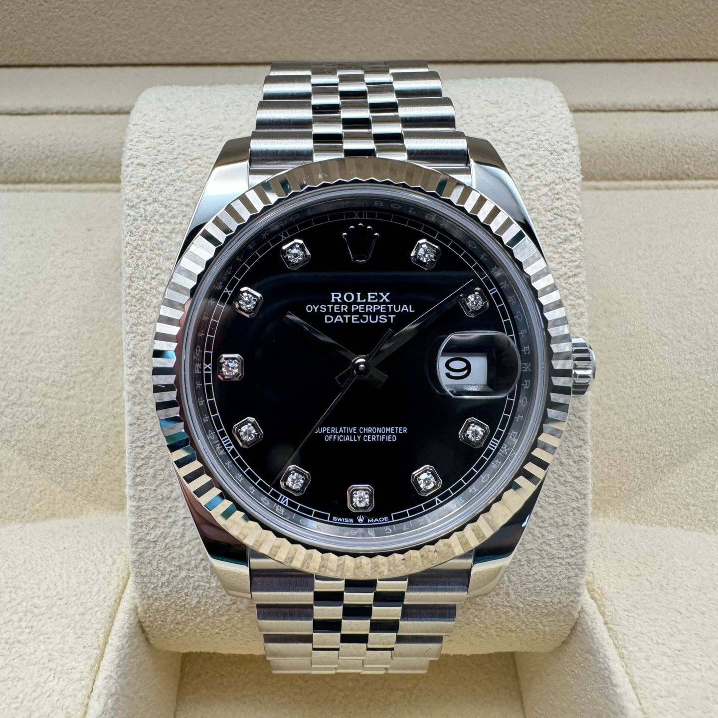 Rolex Datejust 41 126334 (2024) - Zwart wijzerplaat 41mm Staal (2/8)