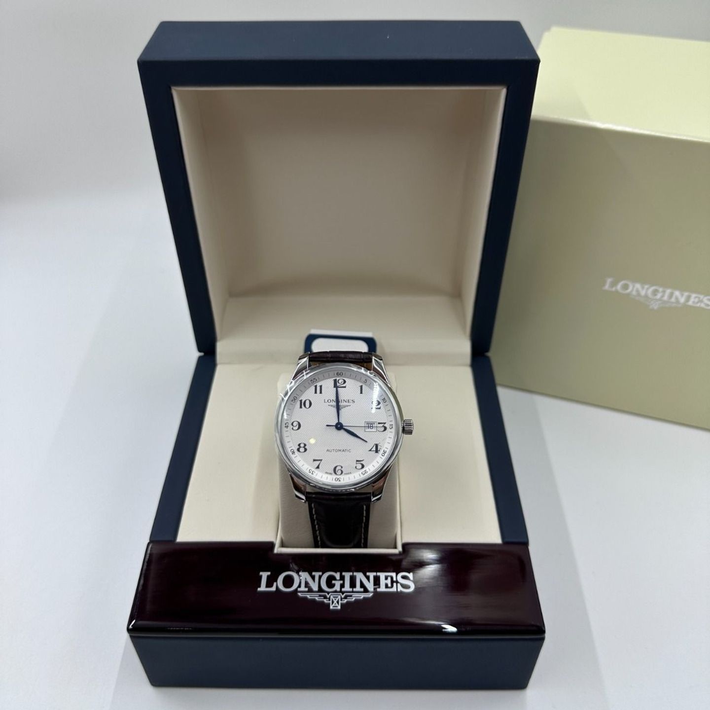 Longines Master Collection L2.893.4.78.3 (2023) - Zilver wijzerplaat 42mm Staal (3/8)