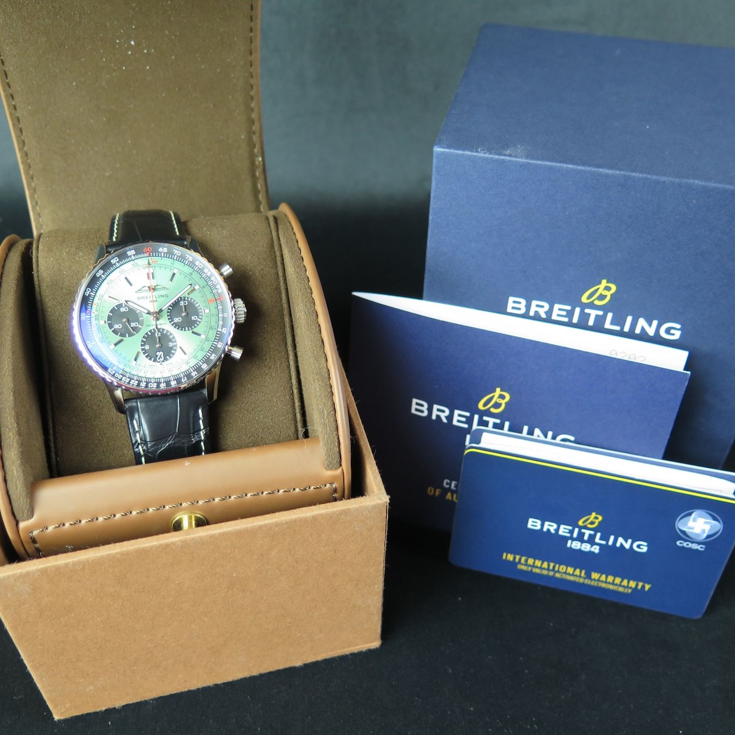 Breitling Navitimer 1 B01 Chronograph AB0138 (2024) - Zwart wijzerplaat 43mm Staal (8/8)