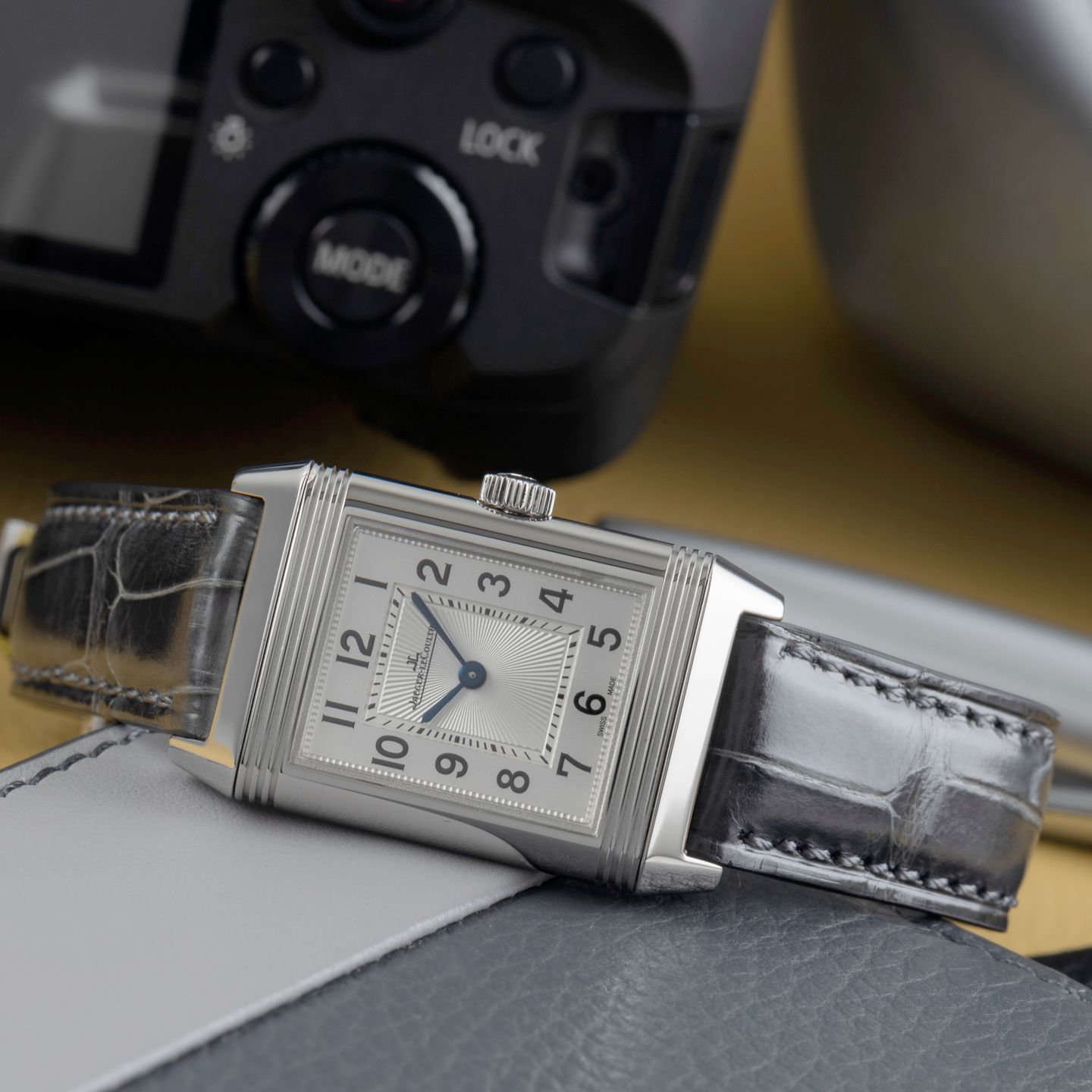 Jaeger-LeCoultre Reverso Q2618430 - (2/8)