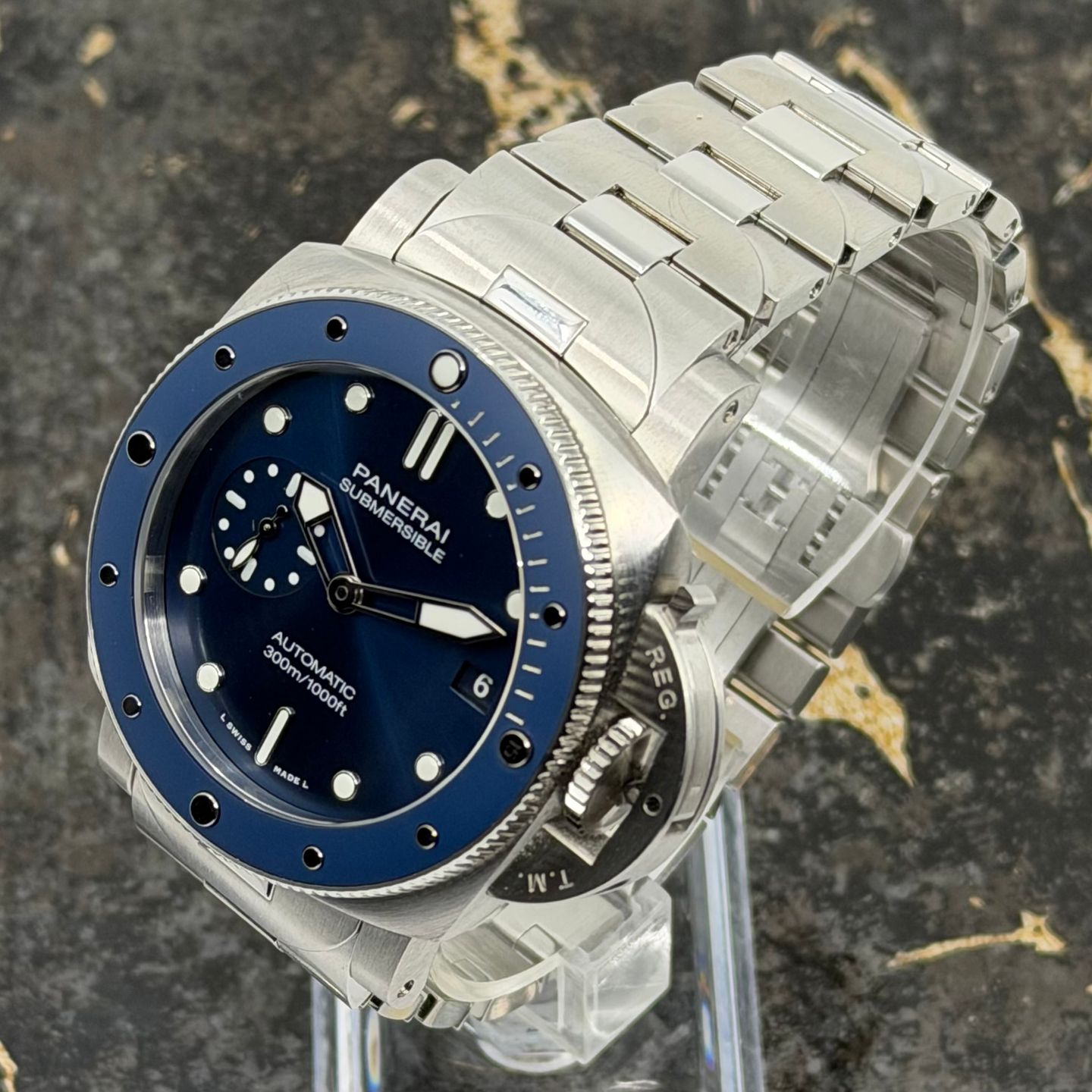 Panerai Luminor Submersible PAM02068 - (4/8)