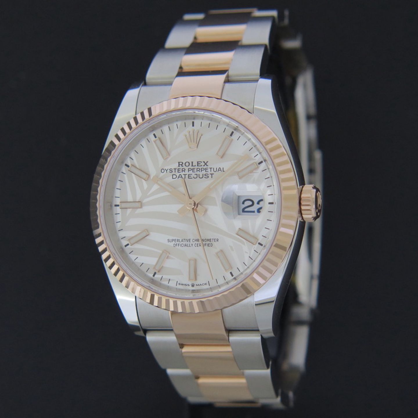 Rolex Datejust 36 126231 (2021) - Silver dial 36 mm Gold/Steel case (1/4)
