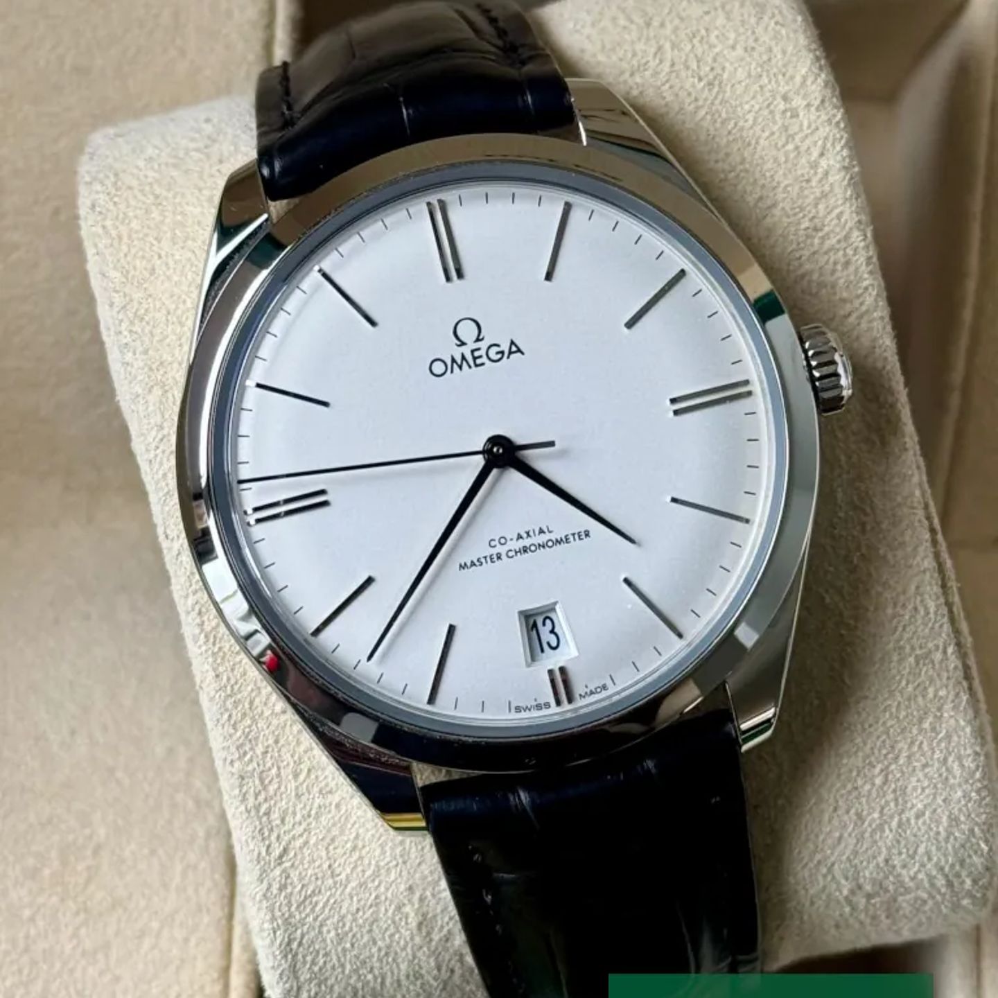 Omega De Ville Trésor 435.13.40.21.02.001 (2022) - Silver dial 40 mm Steel case (1/1)