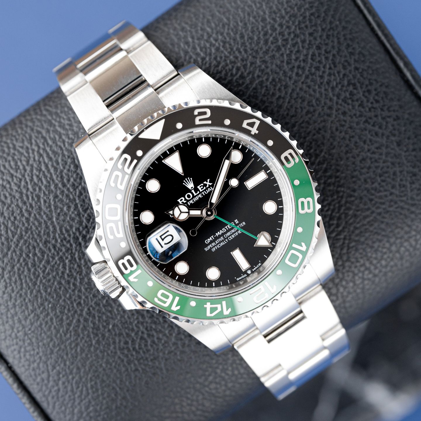 Rolex GMT-Master II 126720VTNR (2022) - Black dial 40 mm Steel case (2/8)