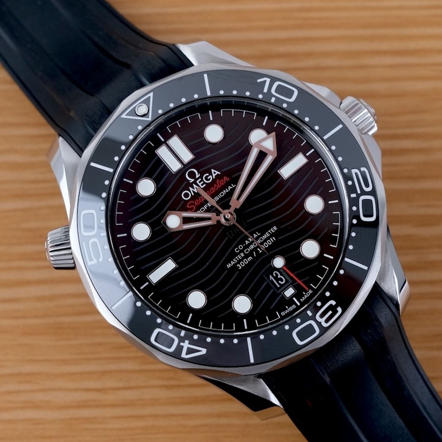Omega Seamaster Diver 300 M 210.32.42.20.01.001 (2023) - Zwart wijzerplaat 42mm Staal (1/8)